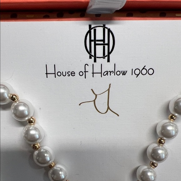 House of Harlow 1960 | Pearl Necklace w/ Heart Pendant ✨ - Picture 2 of 9